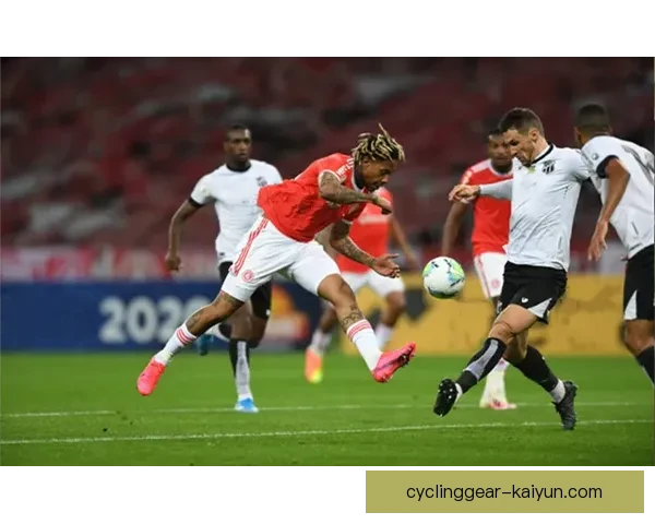 贝西克塔斯边路进攻策略持续提升，球队表现稳健值得关注