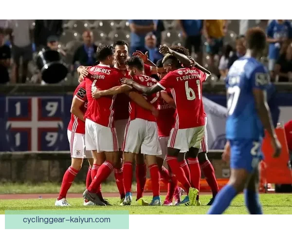 伊萨克森在本菲卡的表现持续稳健，正逐渐成为球队的重要一员。